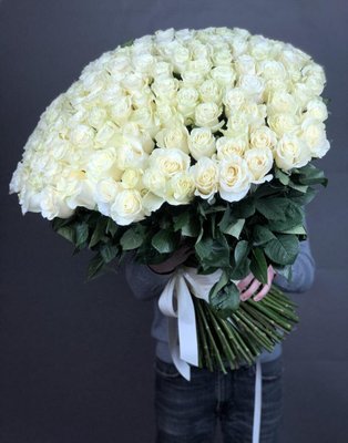 Букет 101 біла імпортна трояндочка