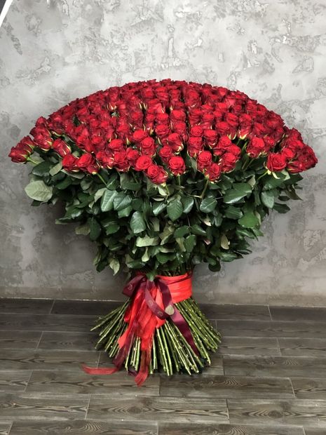 Букет троянд (301шт), Індивідуальна ціна