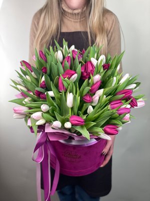 Весняний букет із тюльпанами №50